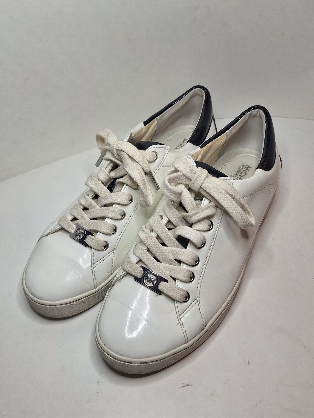 Michael Kors White Black Faux Patent Leather Casual Shoe Women US 7M Lace Up
